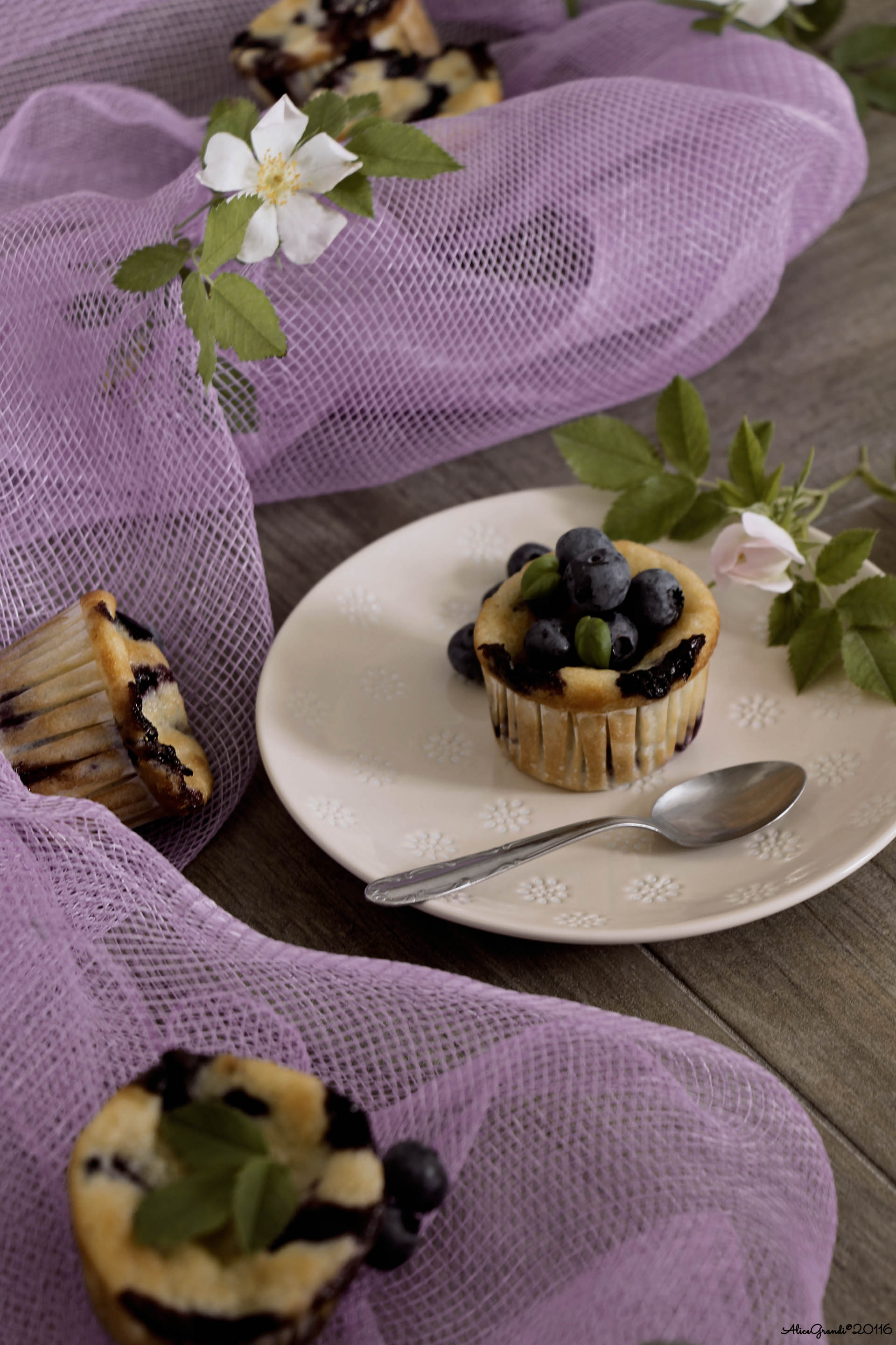 Muffin senza glutine allo yogurt e mirtilli  Gluten free blueberry muffins  - RicetteVegolose